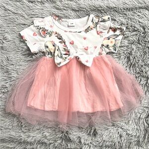 Pink and White Short Sleeve Bunny Dress with Bow : 3-6 Months.
